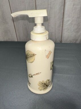 Pfaltzgraff Naturewood pump soap dispenser